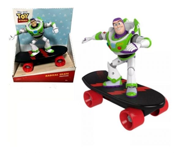 Buzz en patineta Toy Story
